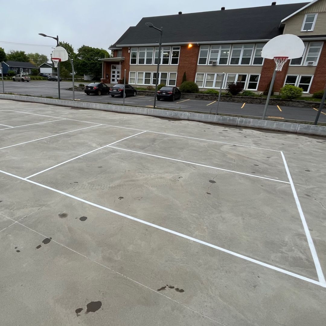 Terrain de pickleball et basketball | Installations sportives | Saint-Jean-Port-Joli